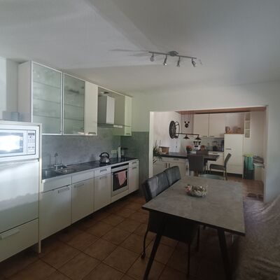 *links* Küche