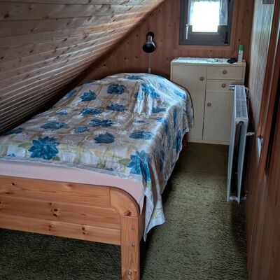 Schlafzimmer 2