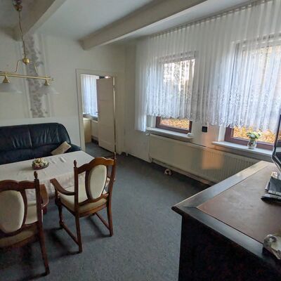 kleines Wohnzimmer / Durchgangsraum 