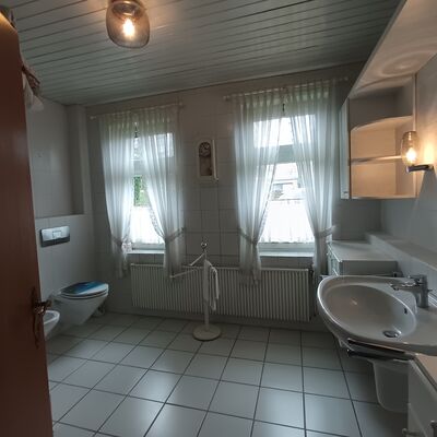 Badezimmer EG