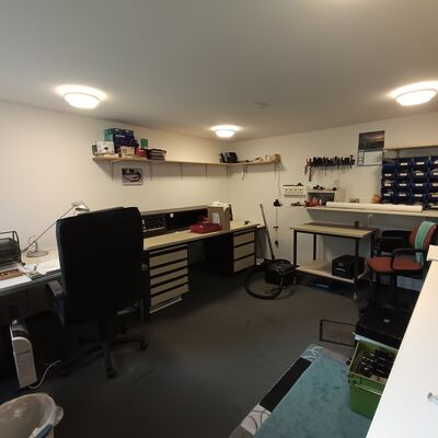 Werkstatt / Büro - Nebengebäude
