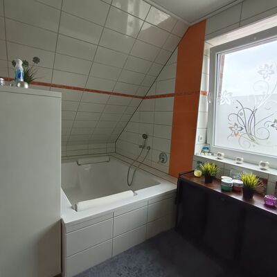 Badezimmer / Doppelbadewanne 