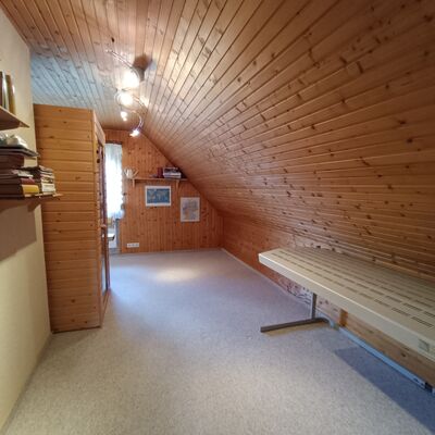 Schlafzimmer 4
