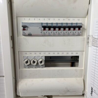 Anbau ELektrik